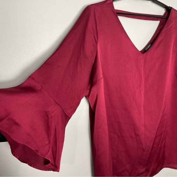 Roz & Ali Burgundy Bell Sleeve Blouse Top - Picture 3 of 7